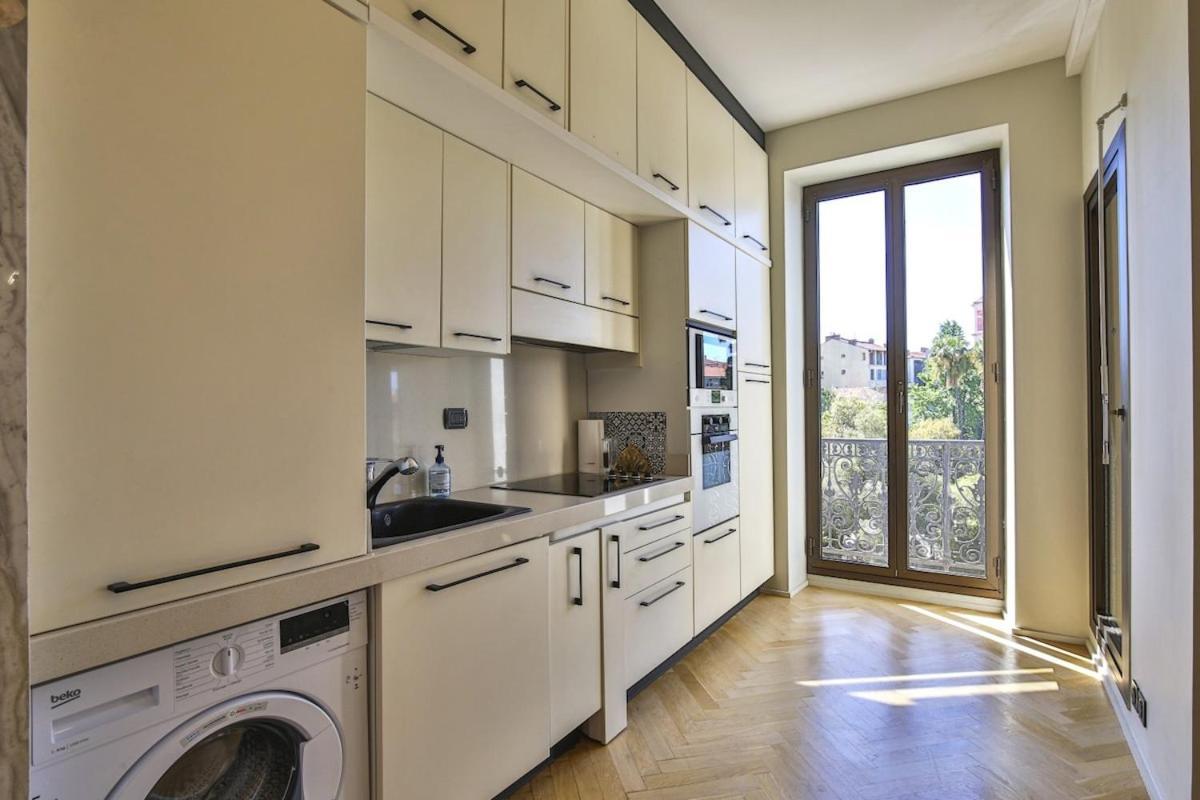 Balcon vue Coulée Verte. Luxe Plein cœur de Nice Extérieur photo