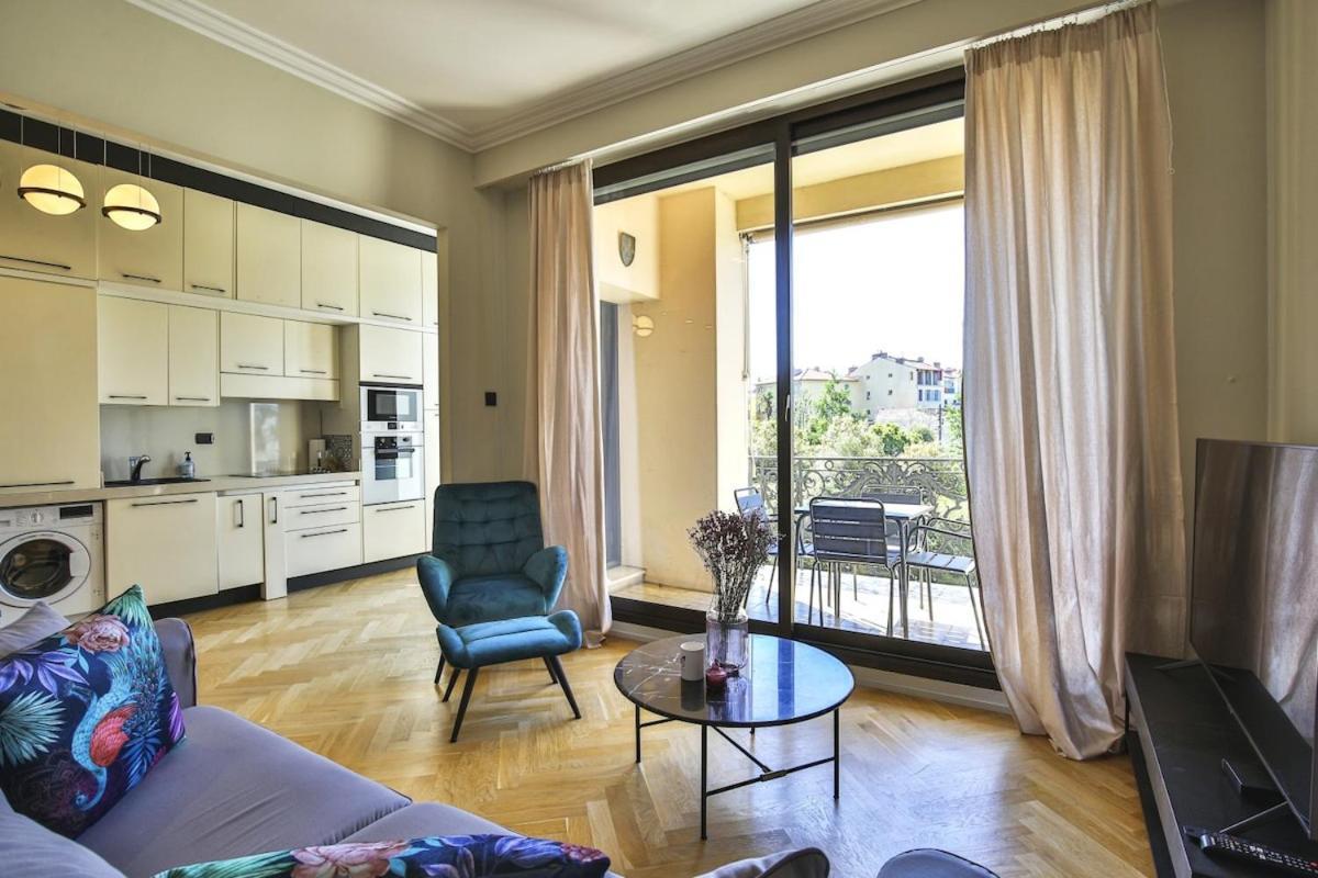Balcon vue Coulée Verte. Luxe Plein cœur de Nice Extérieur photo