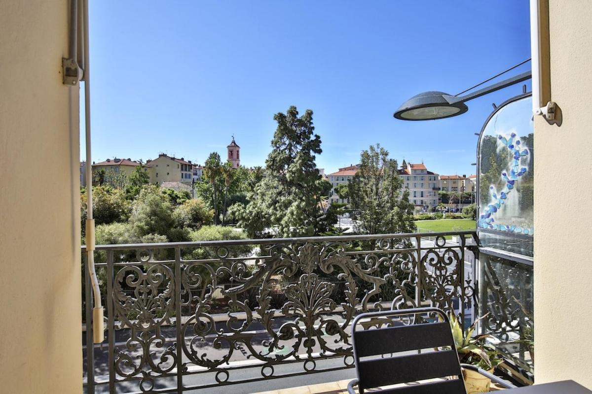 Balcon vue Coulée Verte. Luxe Plein cœur de Nice Extérieur photo